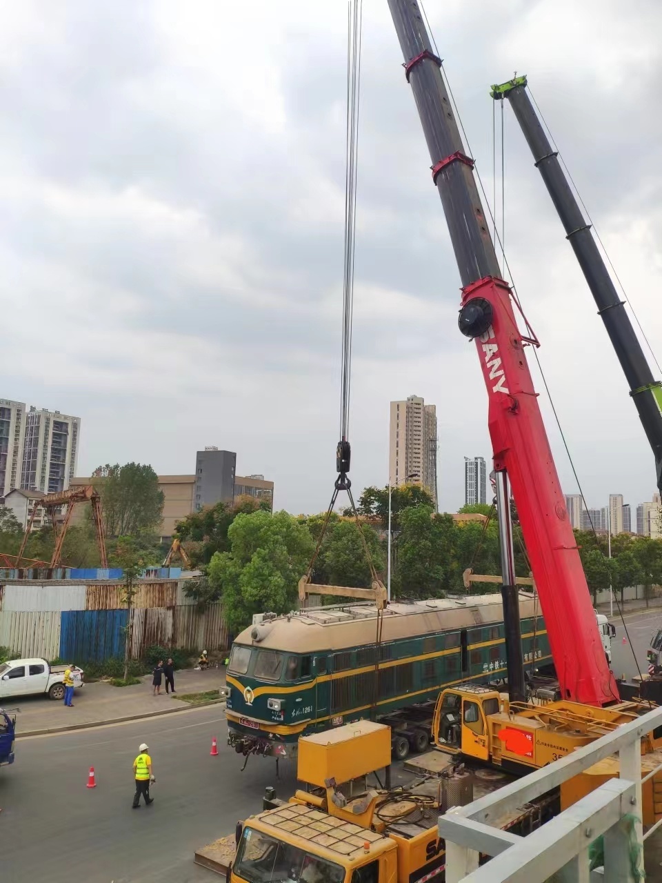 2011 Sy Used 220ton All-Terrain Crane Truck Crane Heavy Equipment Mobile Crane
