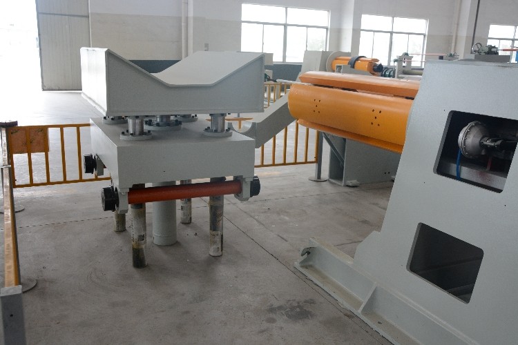 High Precision 4x1350mm Steel Coil Slitting Machine 220/380/415/440V