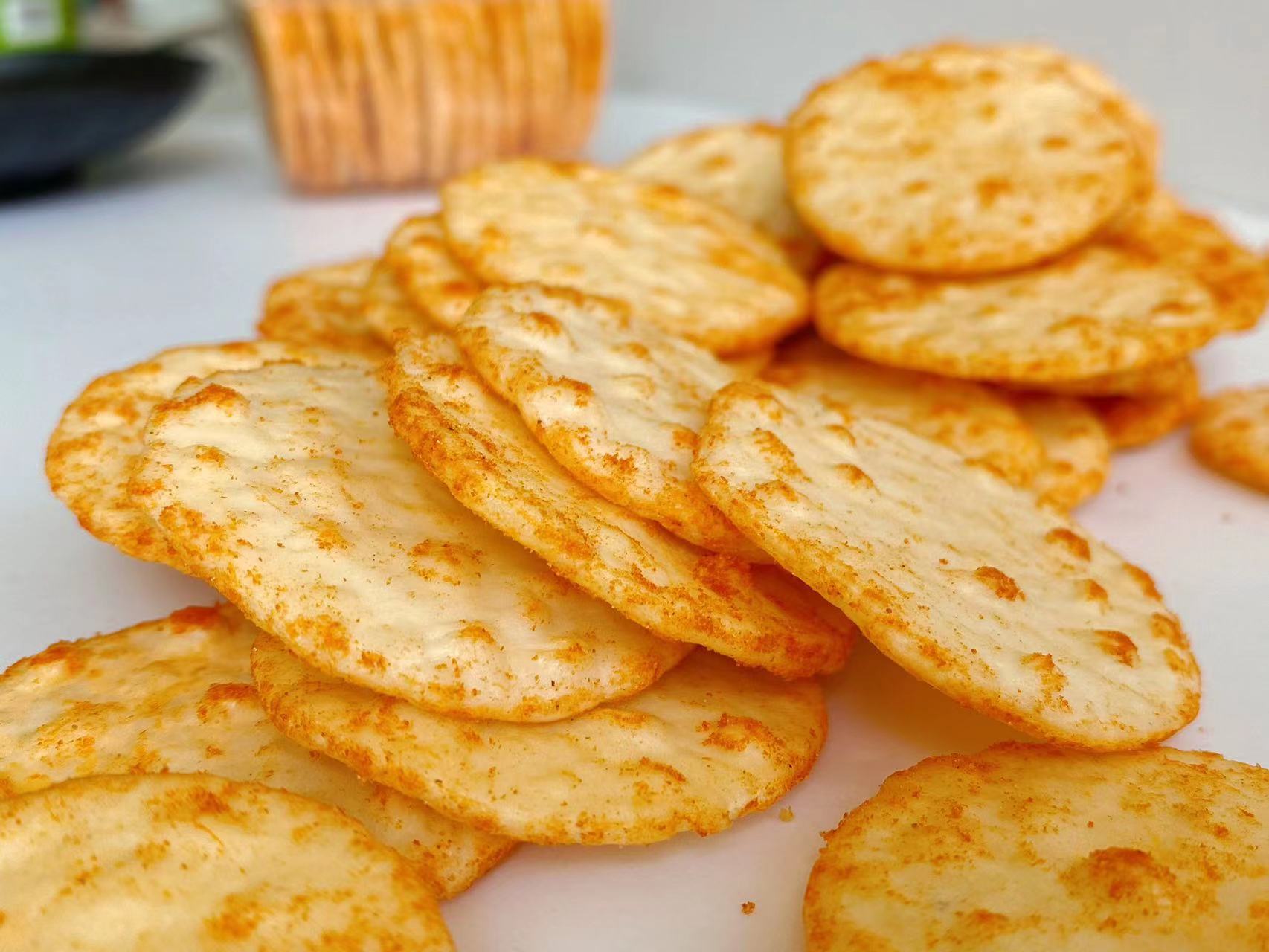 Tomato Flavors Senbei Rice Crackers Salt Vinegar Soft Baked Cookies