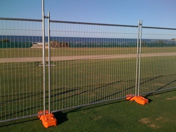 60x150mm Mesh 7FTX8FT Temporary Steel Fencing For Building Site