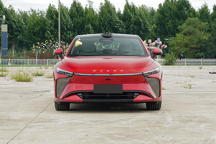 Xingtu Star Era ES Energy Four-Wheeled Electric Car with Maximum Power of 353kW and Fast Charging Speed in 2024.08