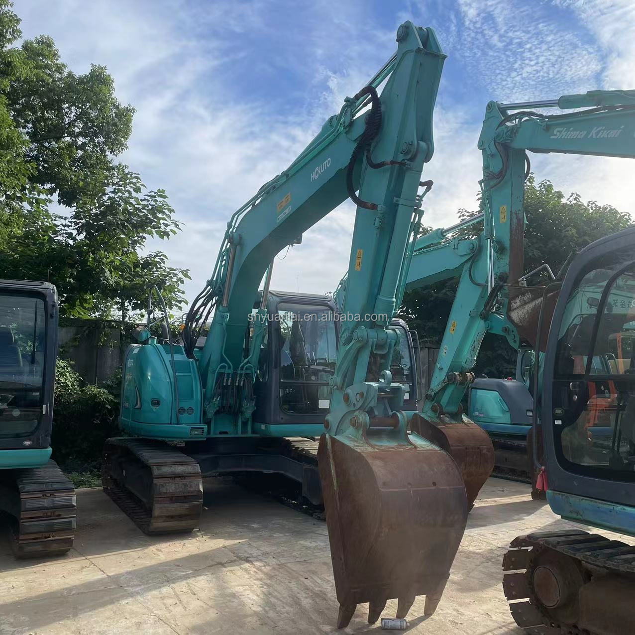 12 ton Kobelco SK125SR Excavator with Precision Transformers and Hydraulic Systems