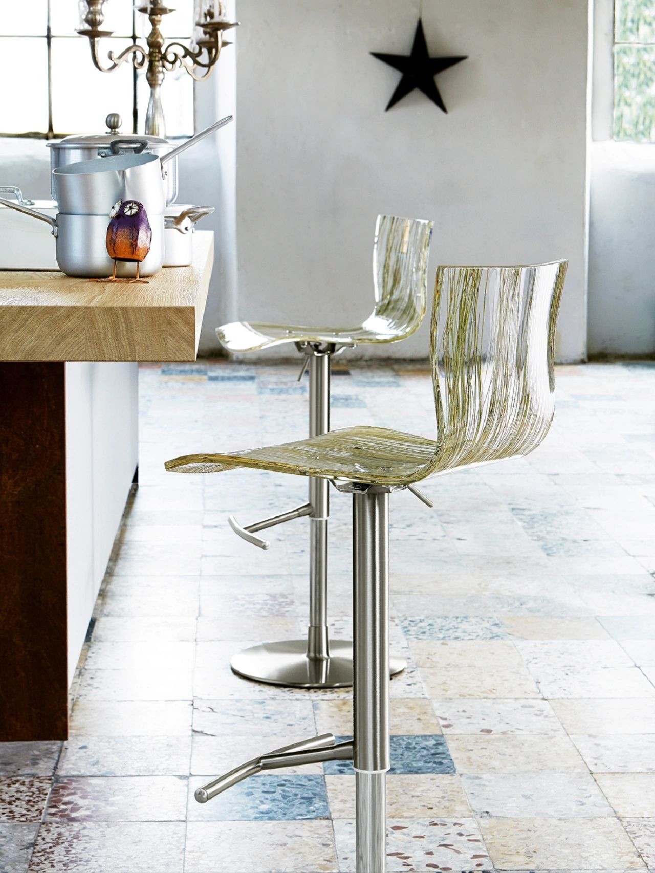 Polishing Hotel Restaurant Furniture Transparent Adjustable Bar Stools