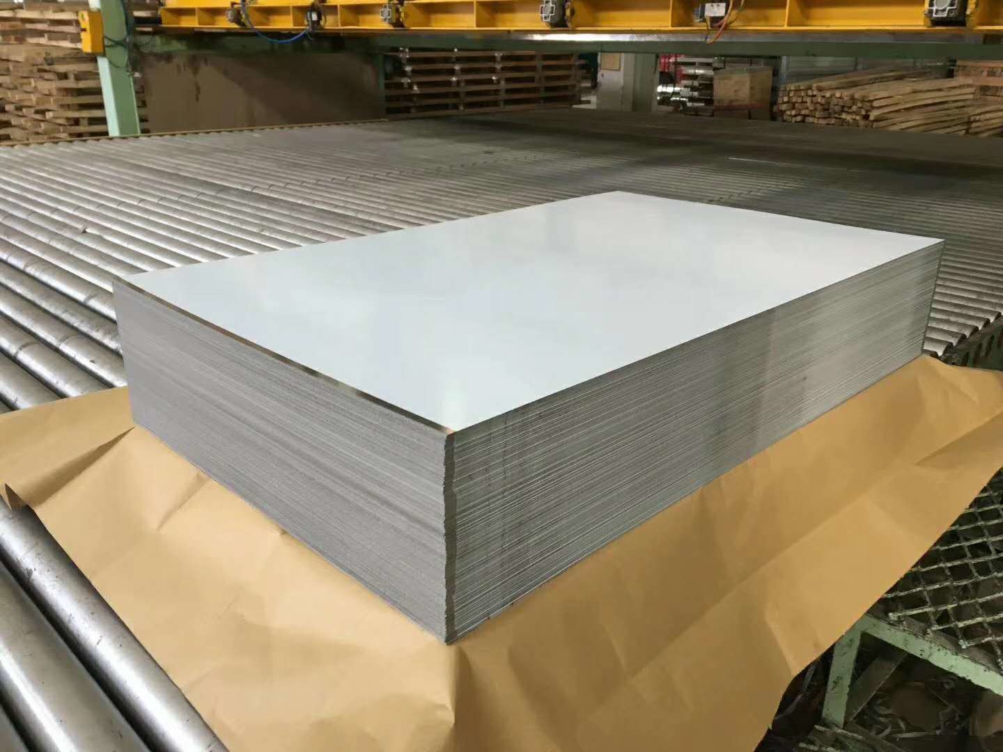 Type 441 2D Polished Stainless Steel Sheet Metal 1.4509 X2CrTiNb18 Material Properties 3.0*1260*2440mm