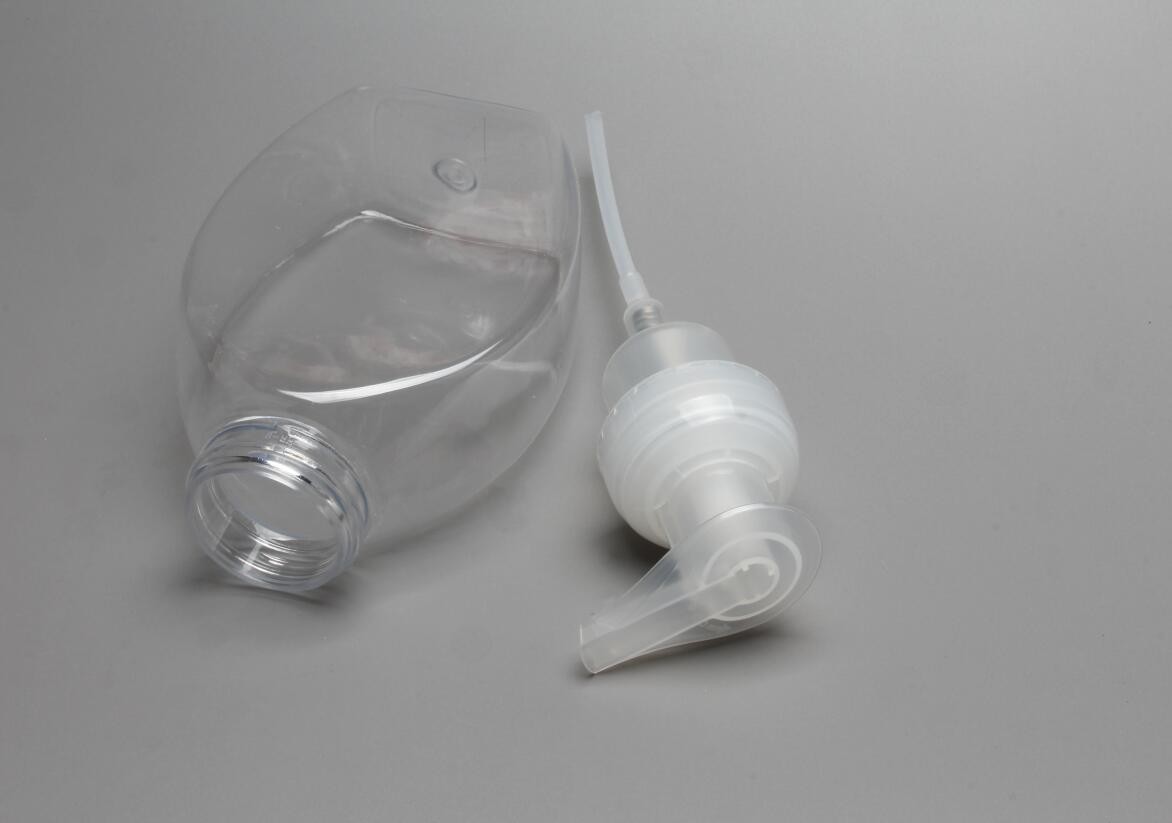 Foam Pump Plastic hand sanitizer bottleot of 300 ml in clear color