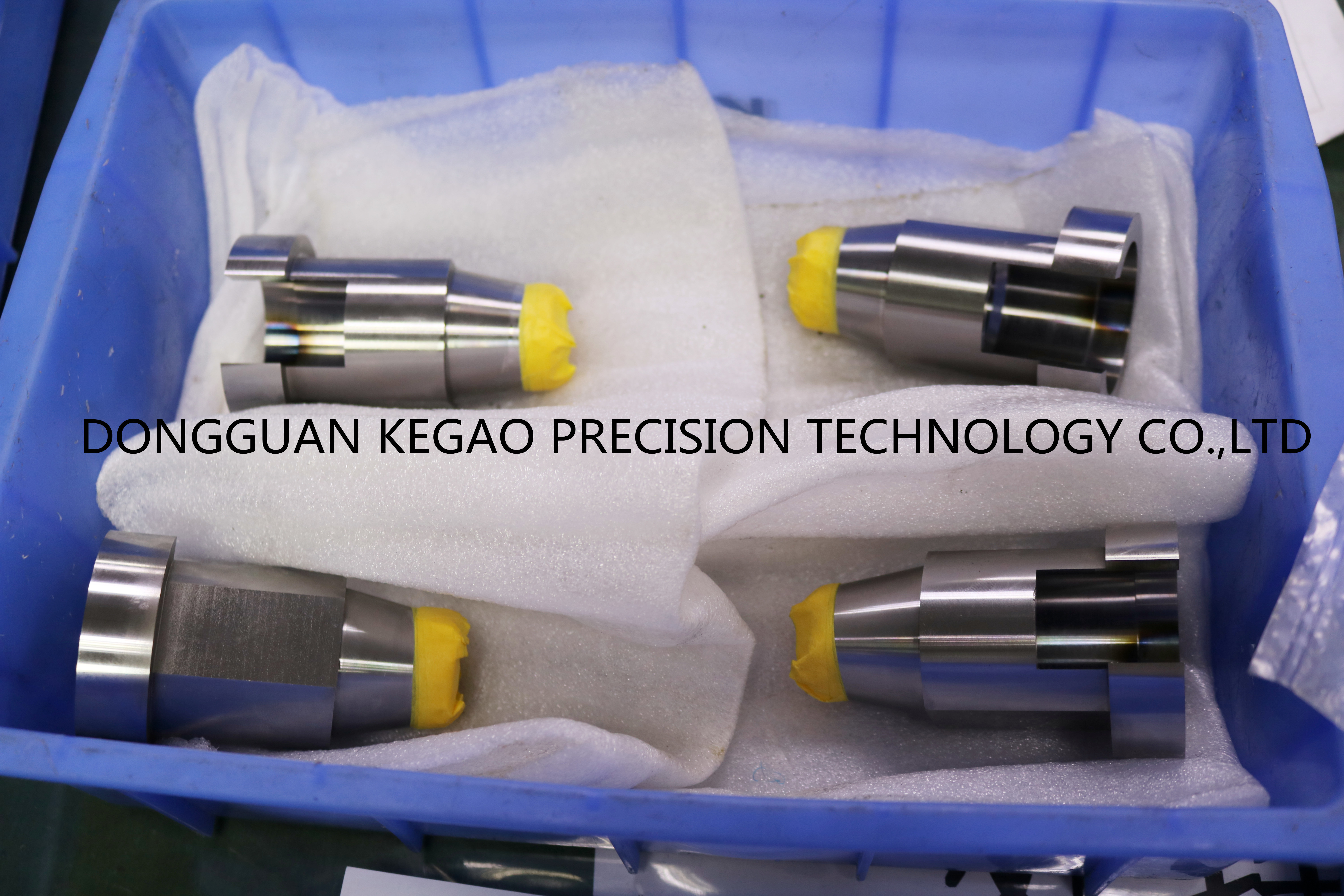 XF738 Multi Cavity Injection Molding , 40HRC Medical Device Molding