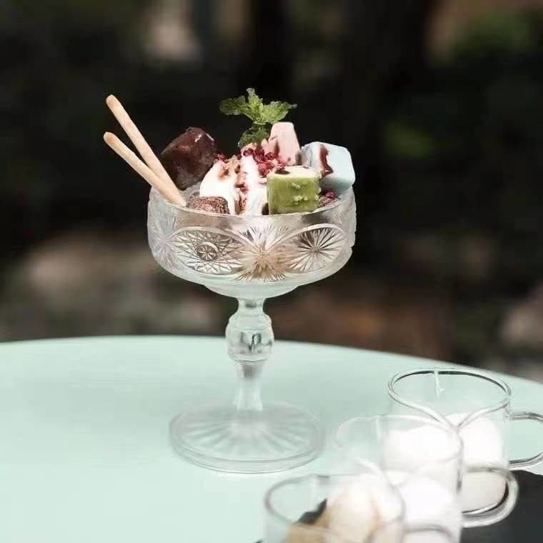 120ml 4.1oz Embossed Yogurt Glass Dessert Cups With Foot