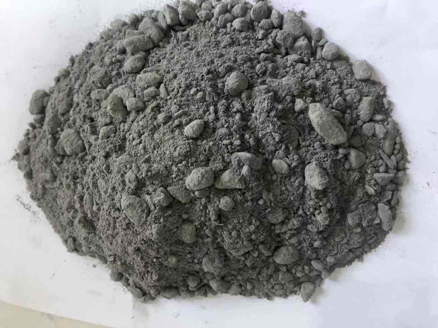 Hot Metal Ladle Al2O3 - SiC Insulating Castable Excellent Slag Erosion Resistance