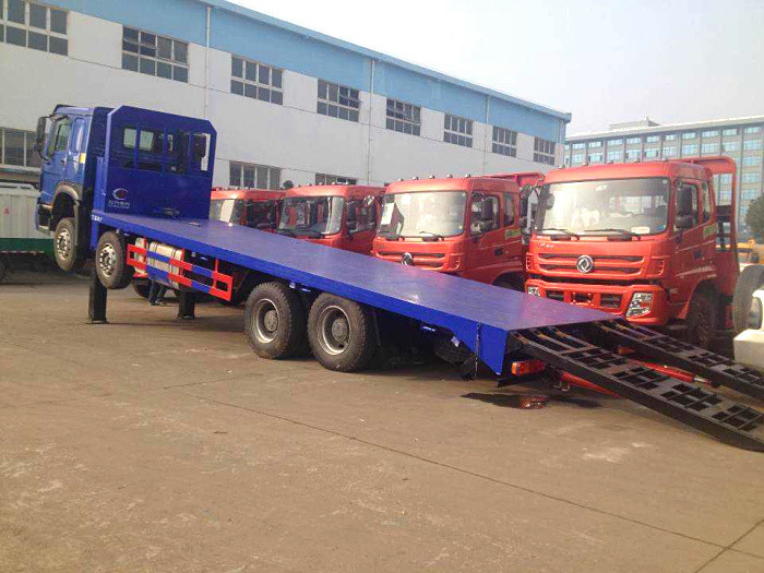10 Tires Sinotruk Howo7 Heavy Cargo Truck 30-40T Flatbed With Ladder 6x4 Euro2 371hp