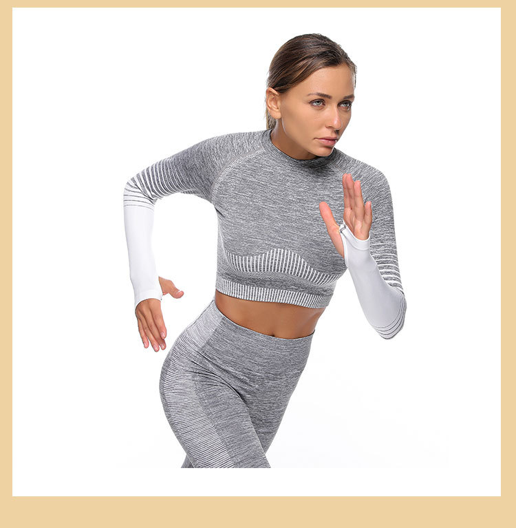 Round Neckline 85% Nylon Seamless Yoga Sets Gradient Blue Tie Dye Workout Set