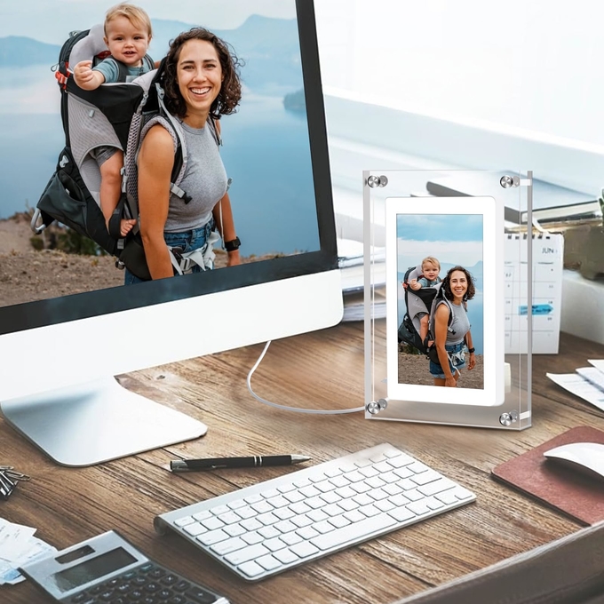 10 Inch Touch Screen Digital Picture Frame Signage For RM/RMVB/AVI/MPG/MPEG Format