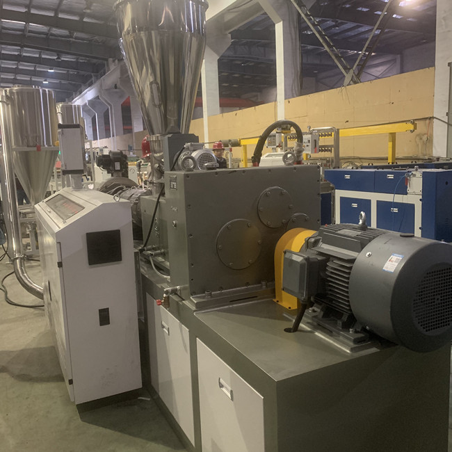 Pneumatic Conversion Customized PVC Pelletizing Line Double Screw