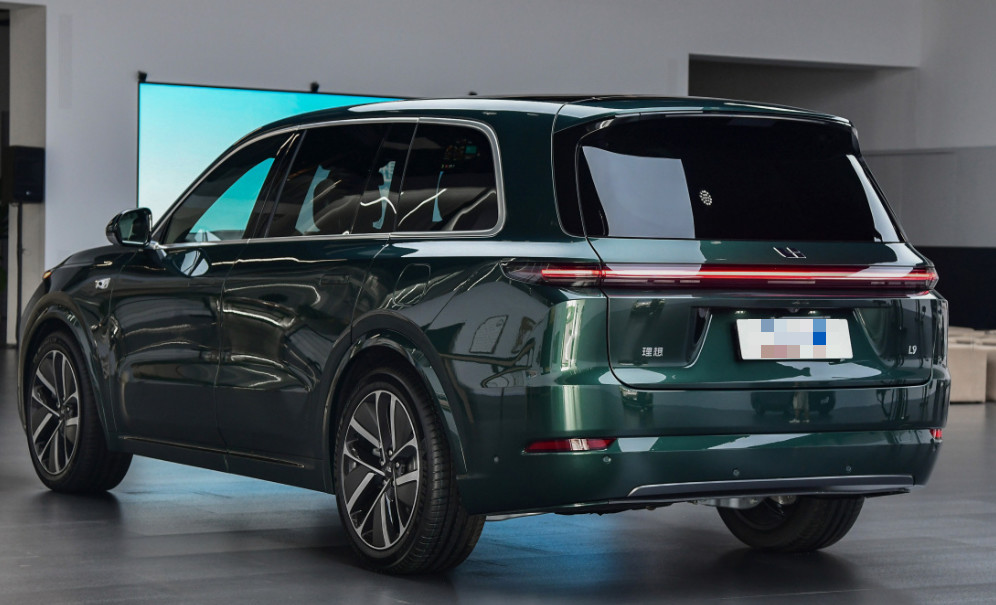 LI L9 2023 Pro Large 6 Seats EREV SUV 330 KW Max Power 449 PS Motor 5.3s 0-100km/H