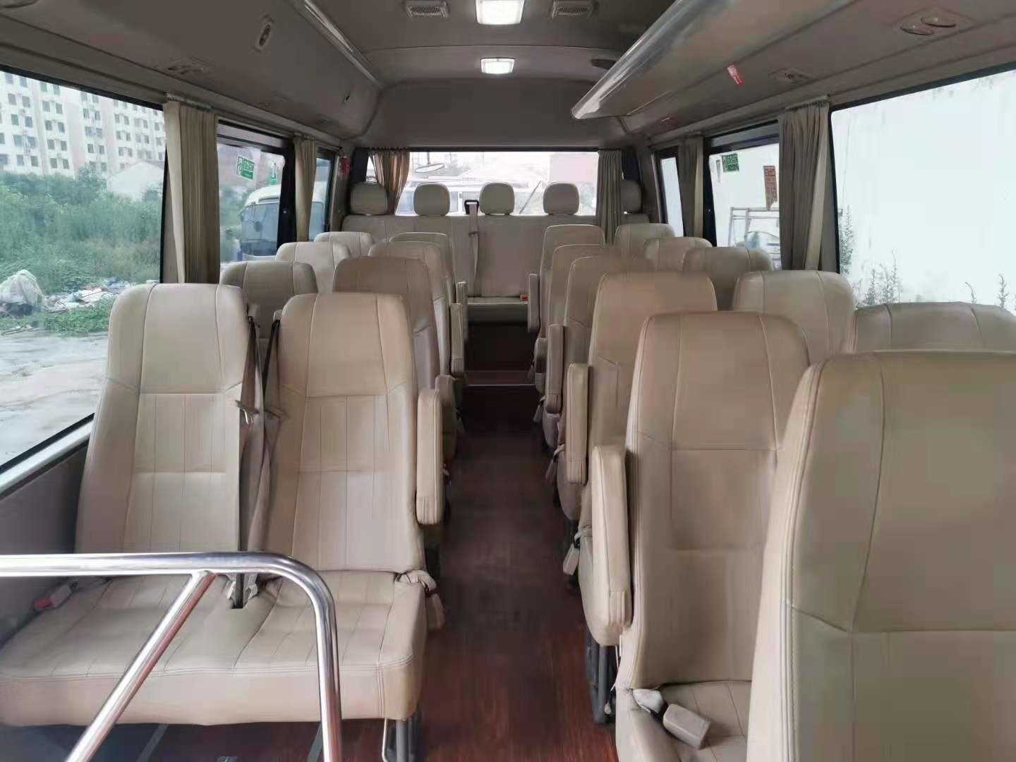 2019 Year 28 Seats XML6729J15 Used Golden Dragon Coaster Bus , Used Mini Bus Coaster Bus With Hino Engine For Business
