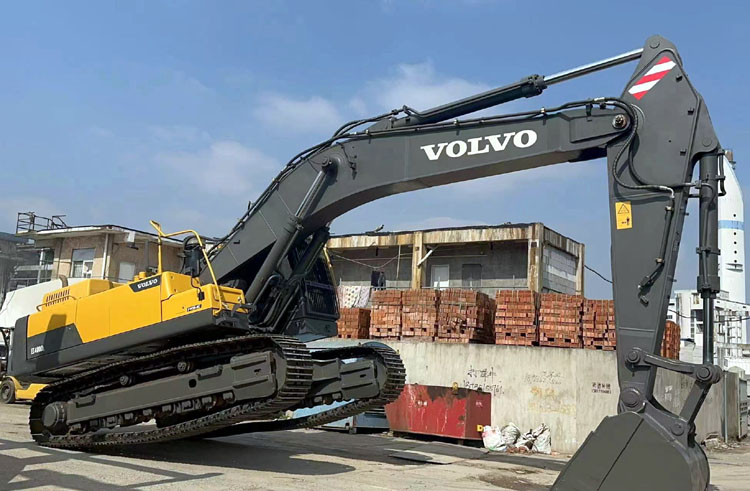 Used Volvo EC480D Excavator 48 Ton Crawler in Shanghai with Operating Weight 47900 KG
