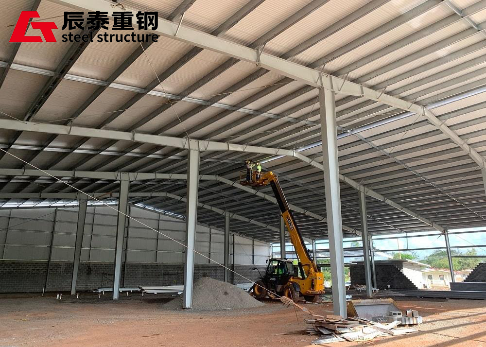Pre Engineered Steel Structure Supermarket High Strength Steel Frame Building Factory