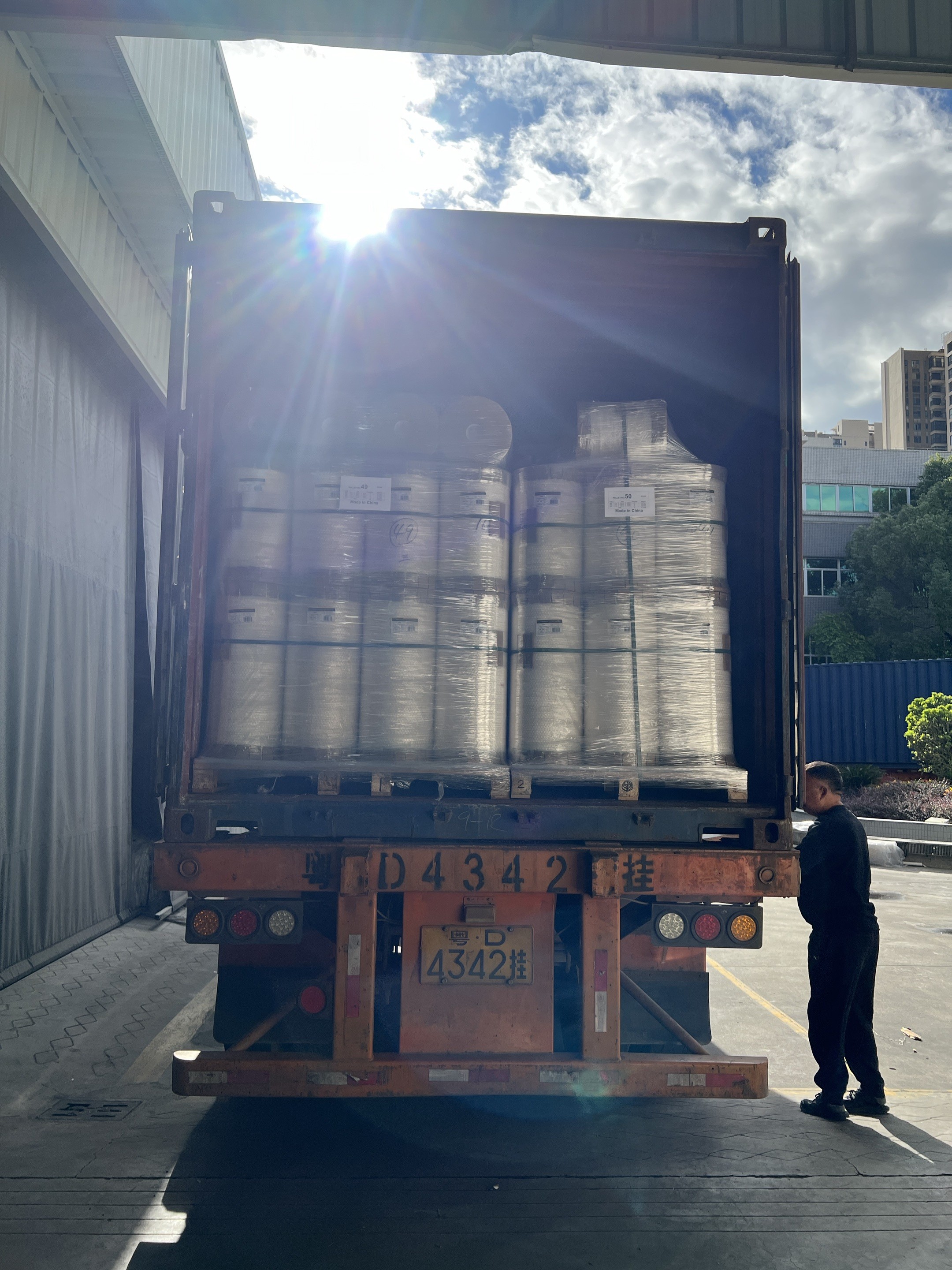 Sparkling Glitter Lamination Film For Eye-Catching And Personalized Packaging Materials