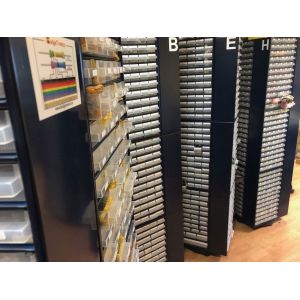 XILINX XCR3064XL-10VQG100I Ic Semiconductor Chip Electronic Components Aap