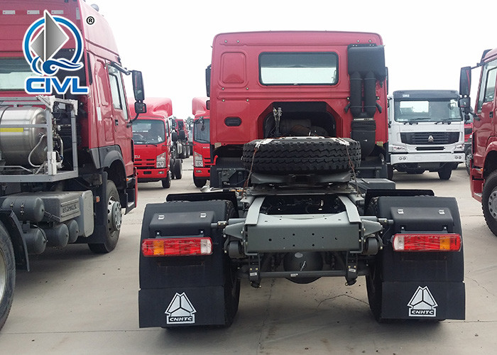Desiel Fuel Prime Mover Truck , Sinotruk Howo 4x2 6x4 371hp Tractor Tow Truck