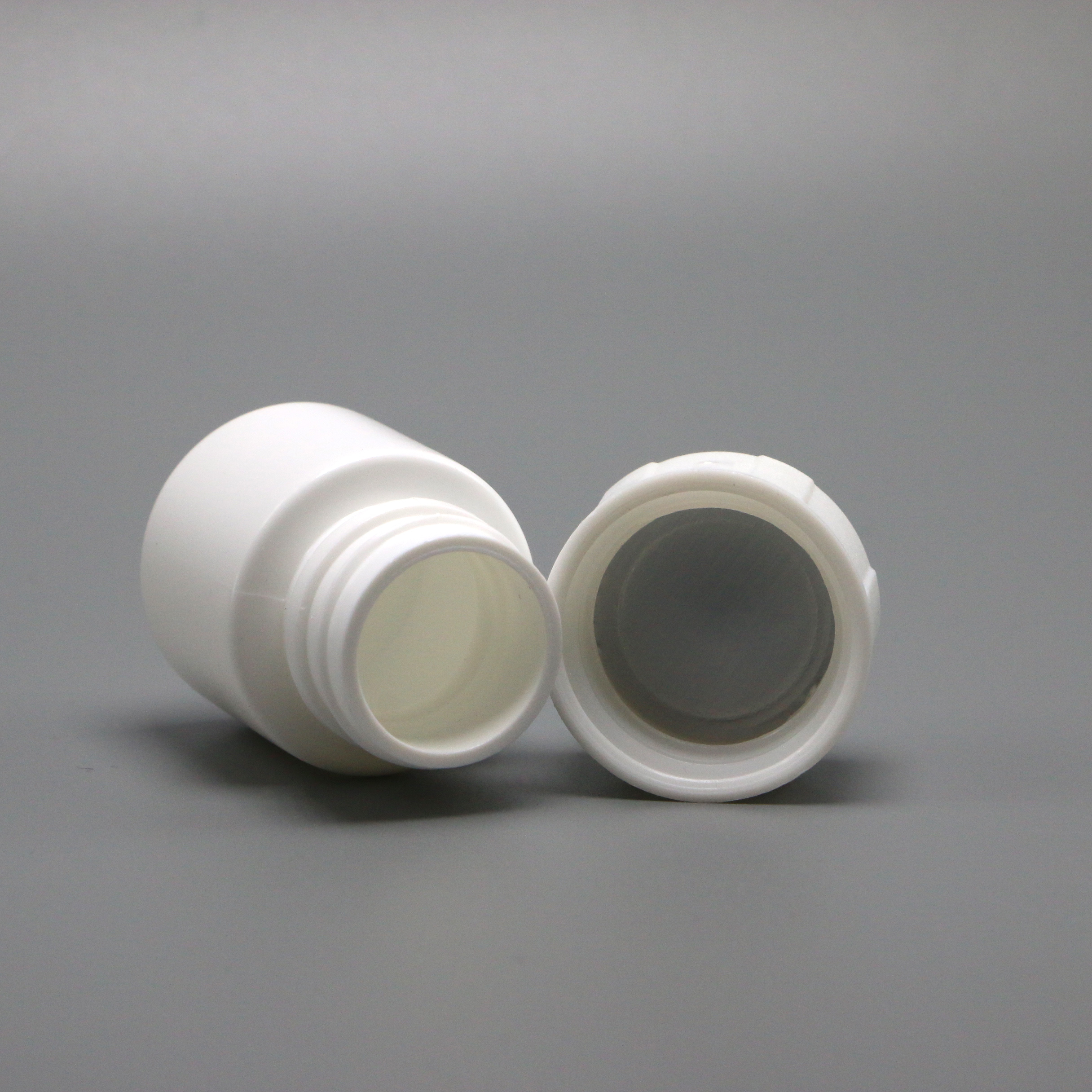 15mm HDPE Plastic Bottle for Small Capacity Pharmaceutical Storage Solutions