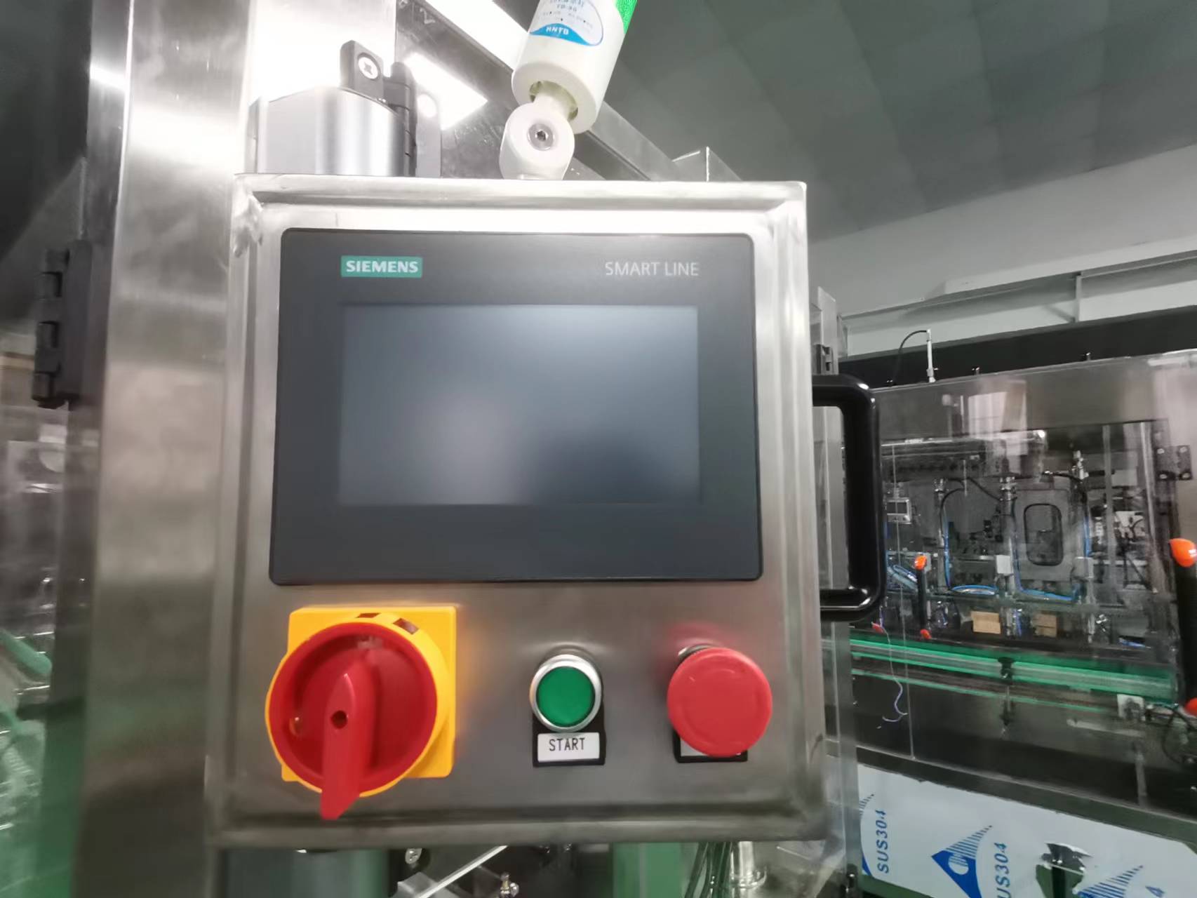 Filling Accuracy ±1% accuracy Gear Pump Shampoo Filling Equipment with 8 Filling Heads