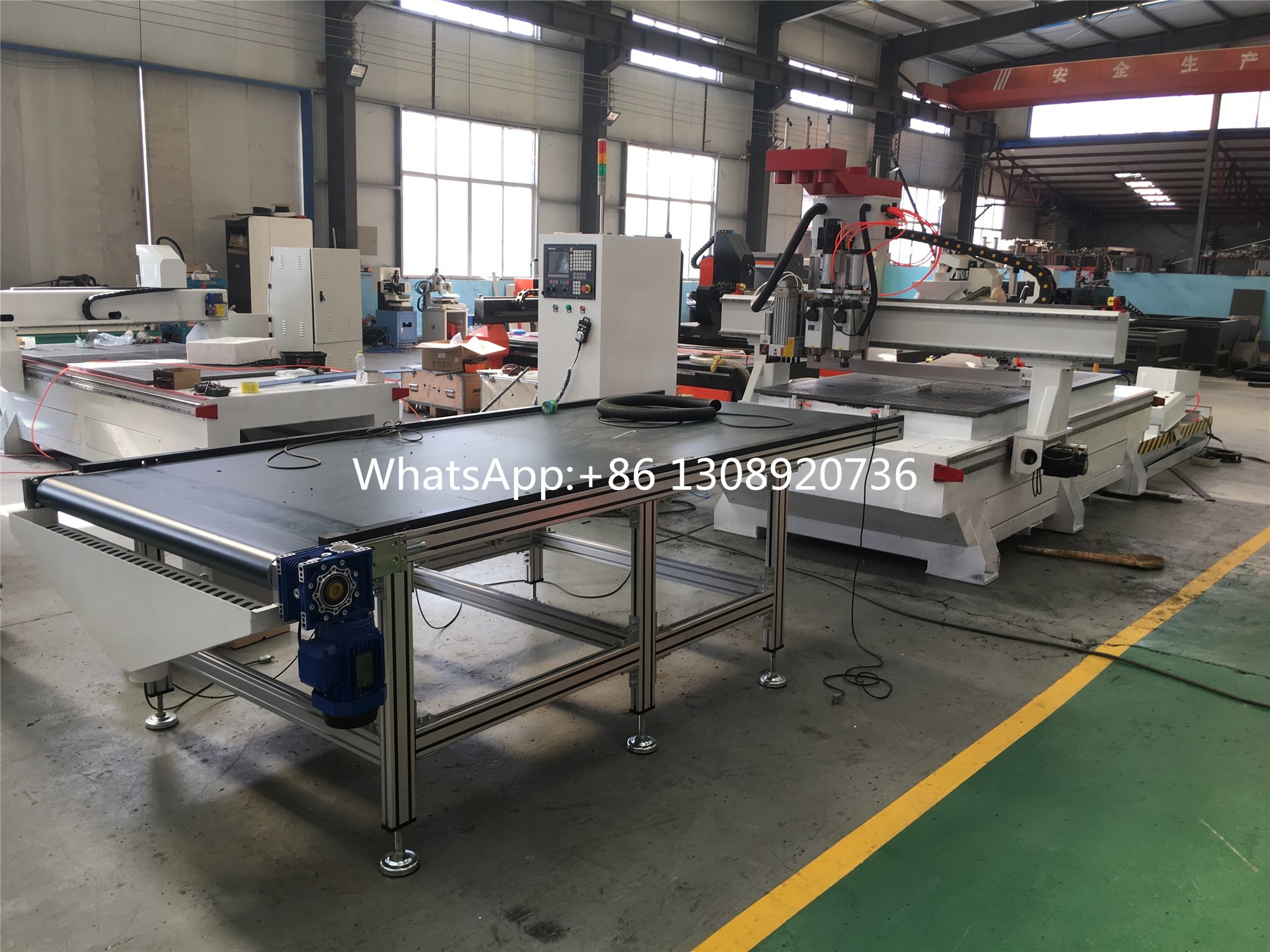 promotions wood engraving machine auto load and unload wood processing machine