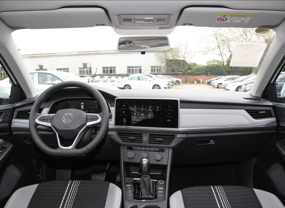 Volkswagen Bora 2023 200TSI Compact Car 4 Door 5 Seat Sedan