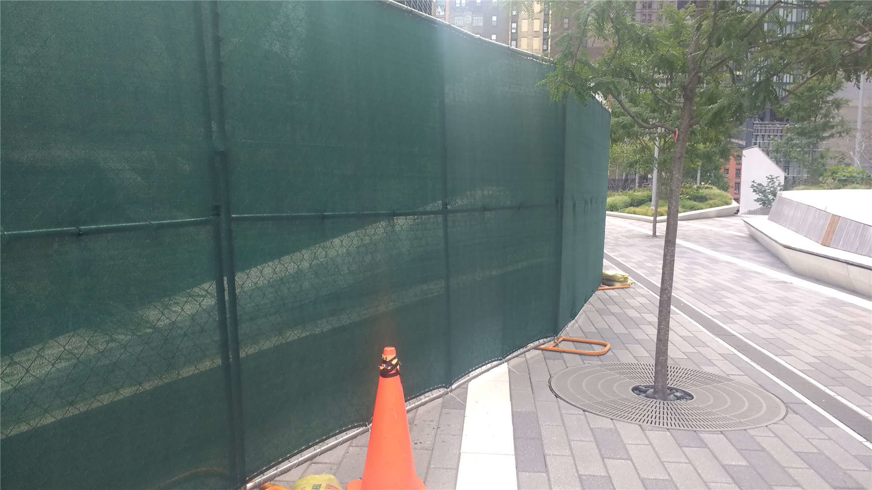 6' Height x 12 ' Width Temporary Chain Link Fence For Construction Security also available 8ft x 12ft cross brace
