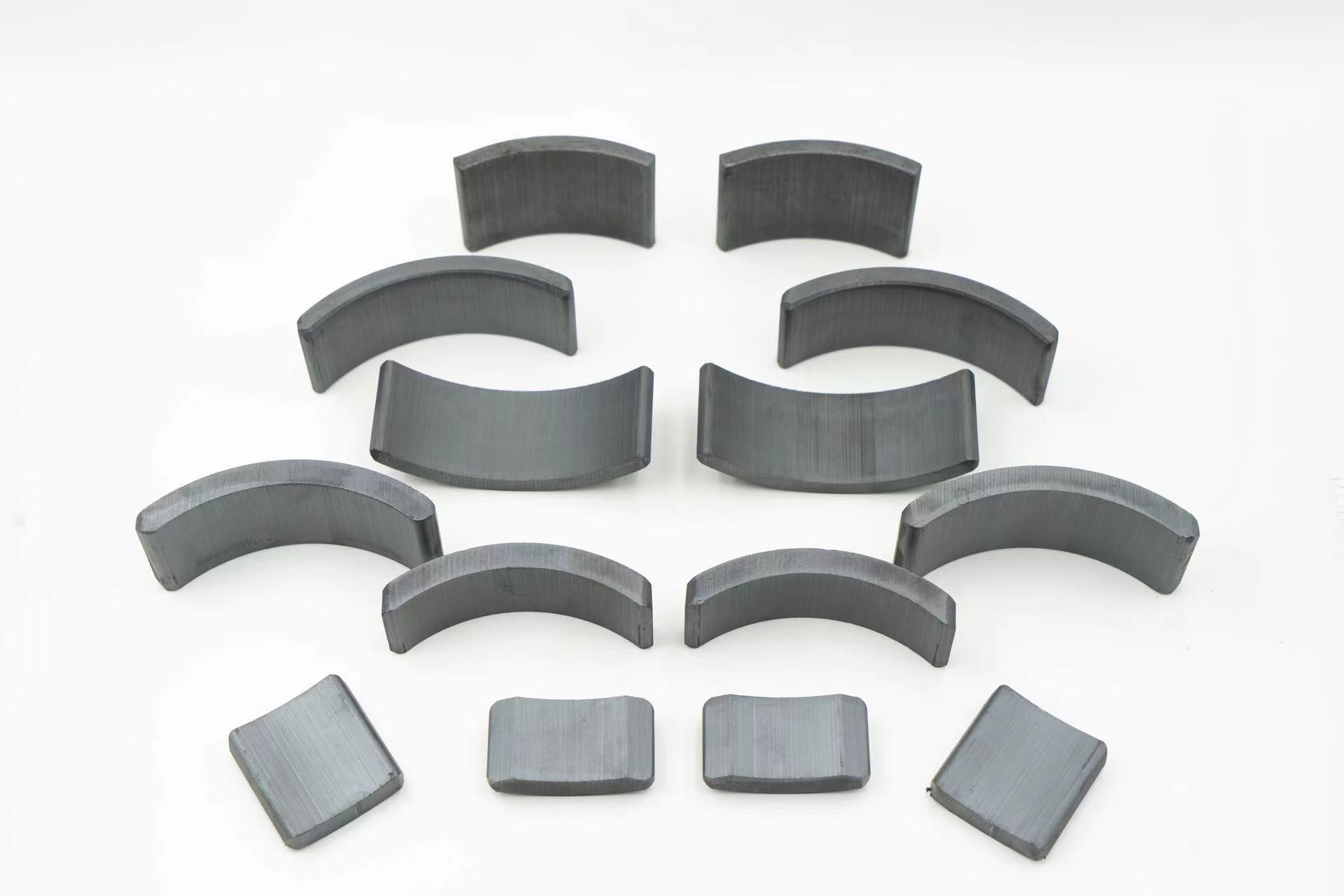 Strontium Hard Permanent Magnet Ferrites (R83mm-R73.25mm)×30.37mm For Fan Motors W1123A