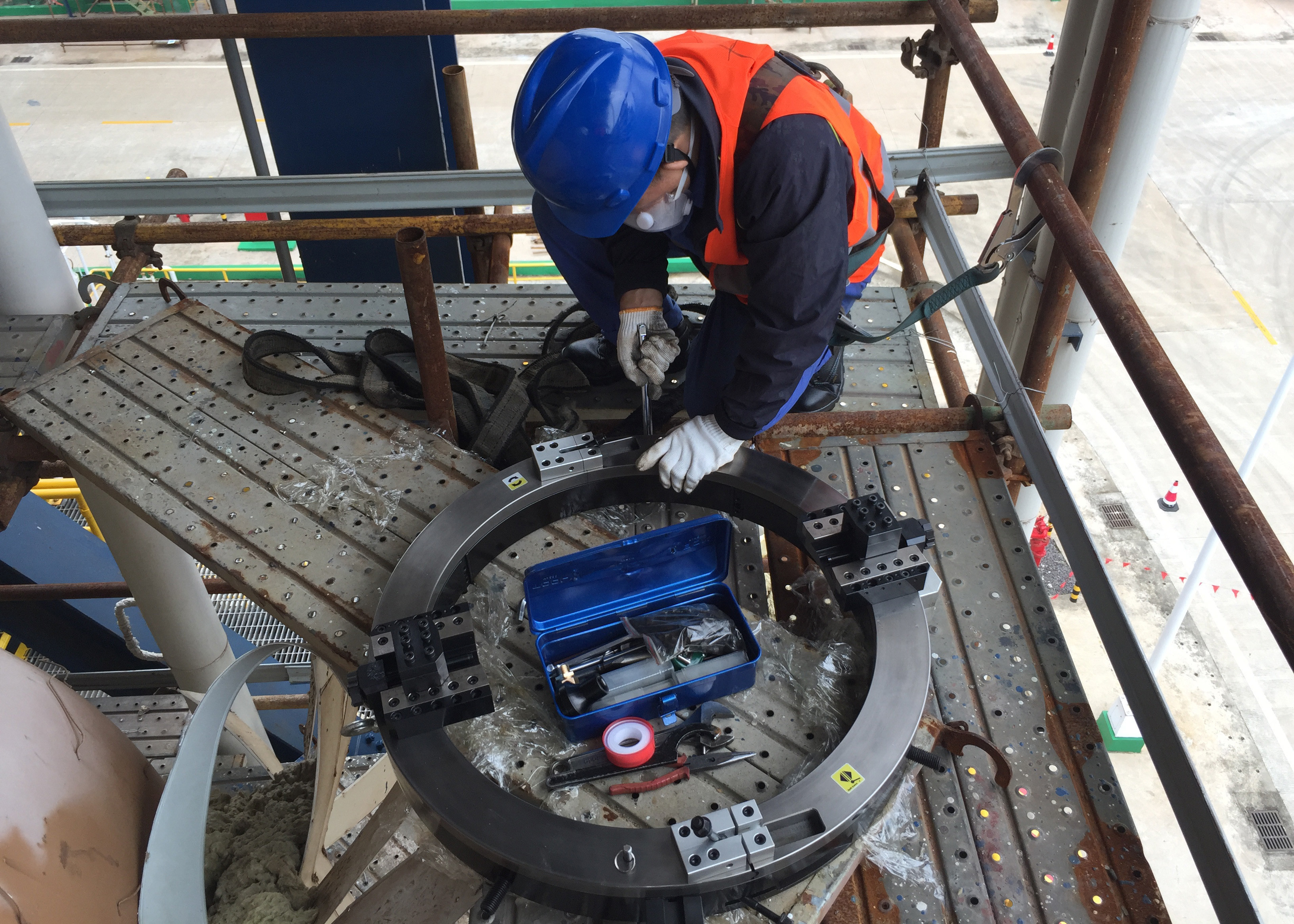 Split Frame Design Portable On Site Pipe Cutting And Beveling Machine Electric Driven