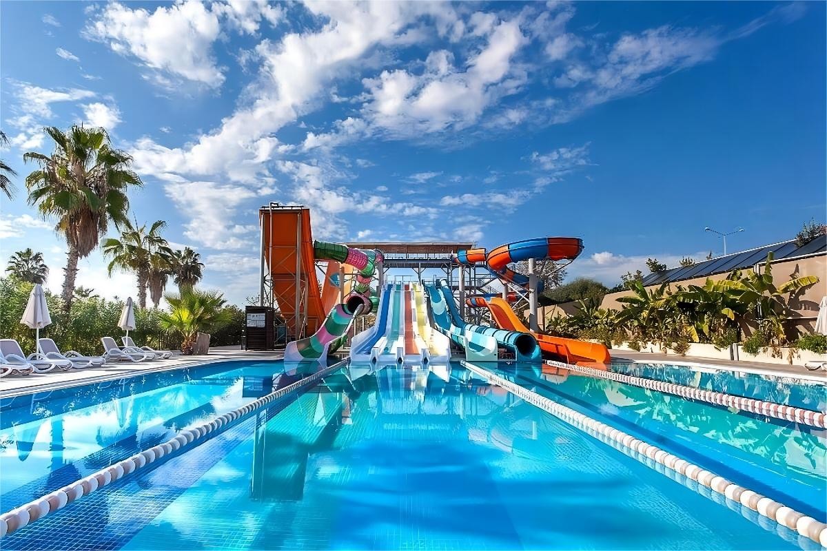 Amusement Park Rides Adult Water Big Slide Fiberglass With 220 M3/h Water Flow