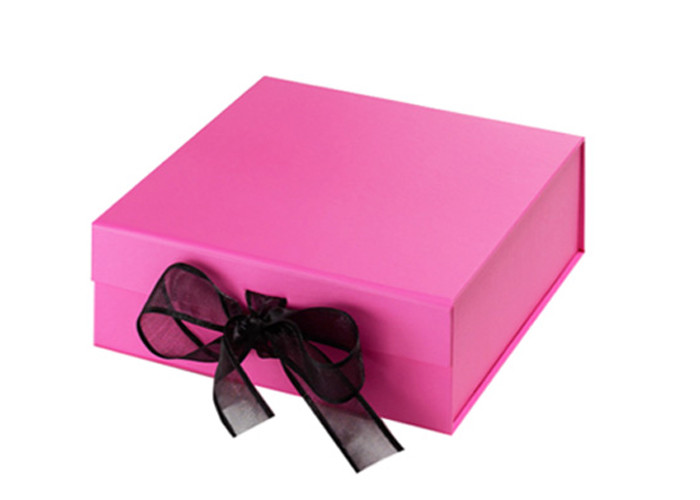 Handmade Cardboard Magnetic Closure Box Slide Out Box With Foam Insert