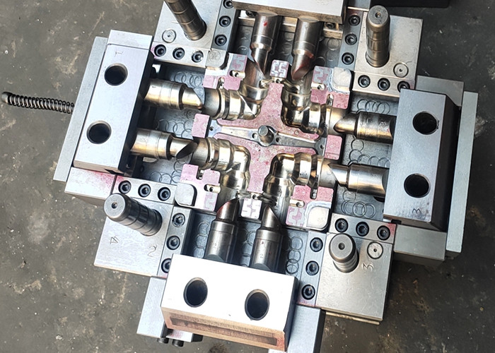 NAK80 CNC Milling Die Casting Mold , H13 Aluminum Casting Molds