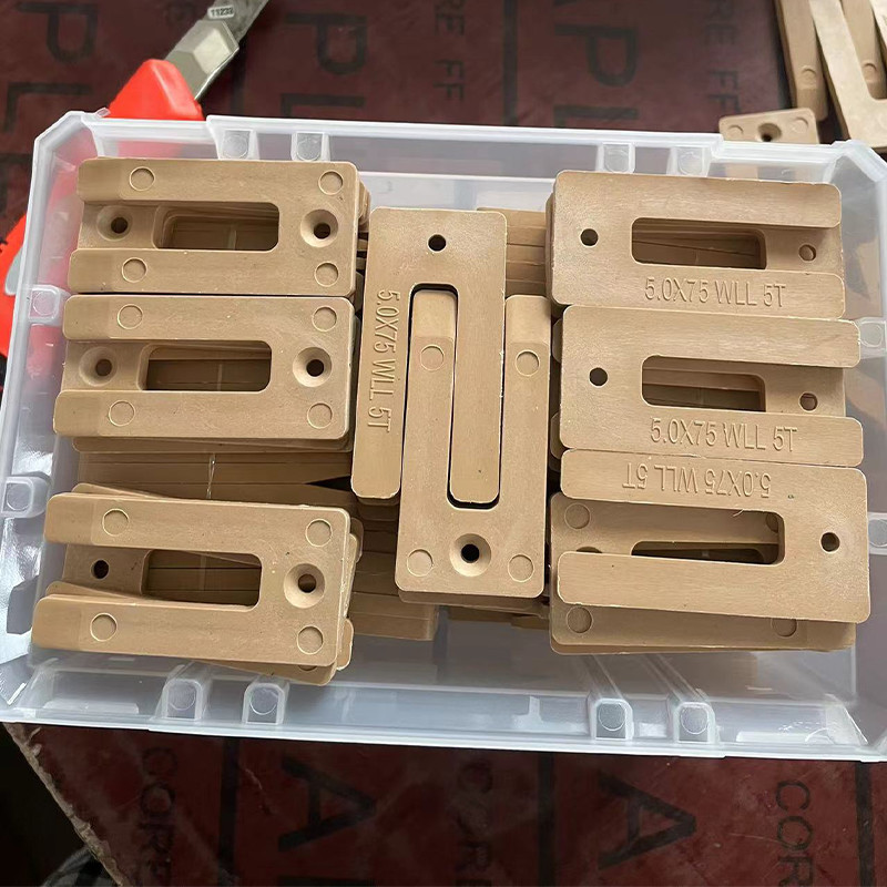 Customized Heavy Duty Plastic Packers With Mold Size Options