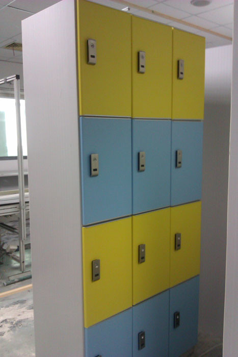Hospitals Employee Storage Lockers 12 Comparts 3 Column PVC Material