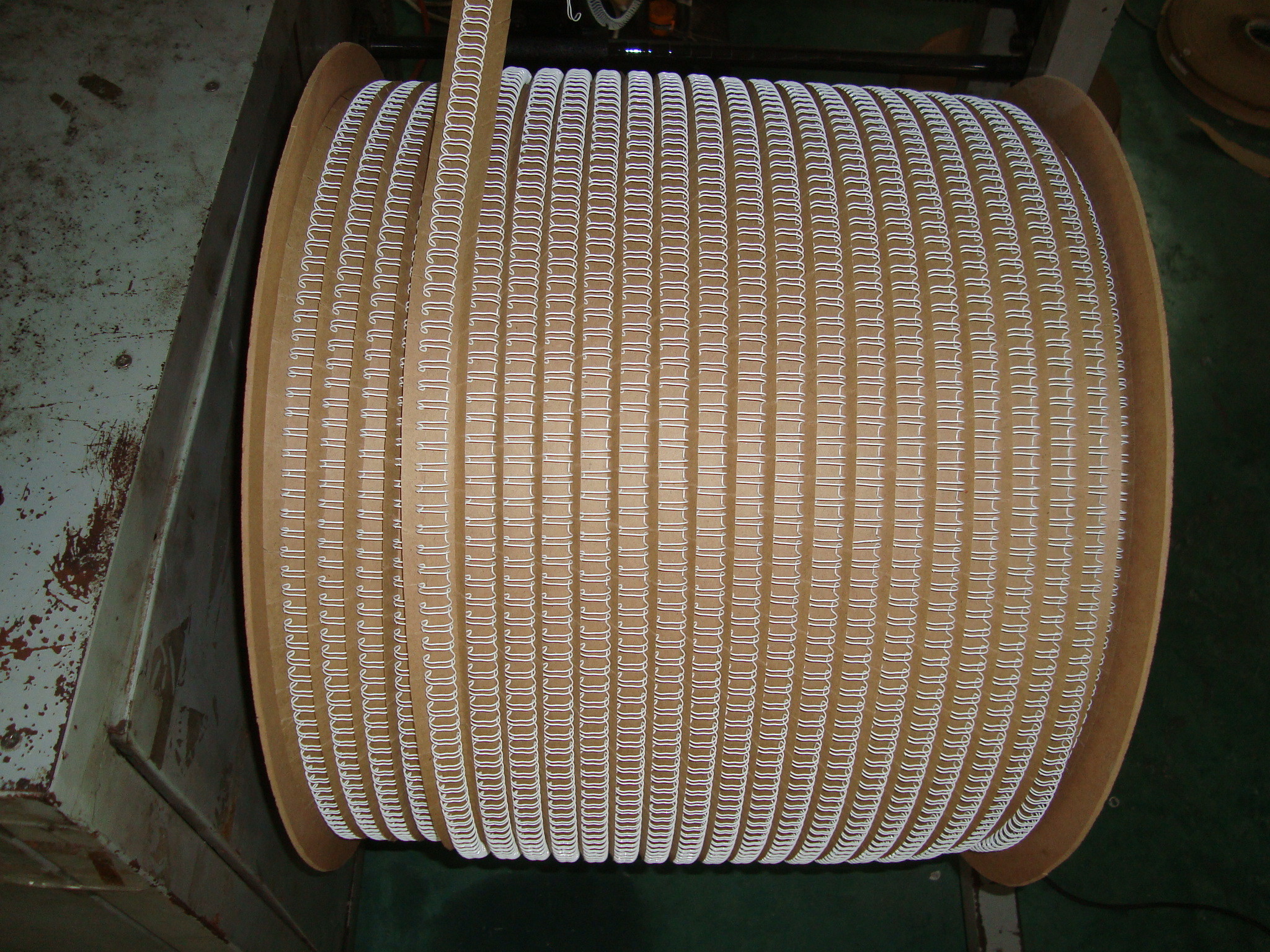 Nylon-Coated double Wire-0 Double Loop Spiral O Double Loop Binding Wire Twin Ring Loop Wire in spools & Pre cut boxes