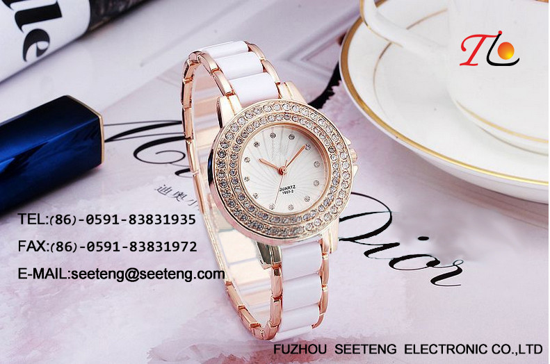 Lady watch white bracelet metal band and double circle diamond inset case
