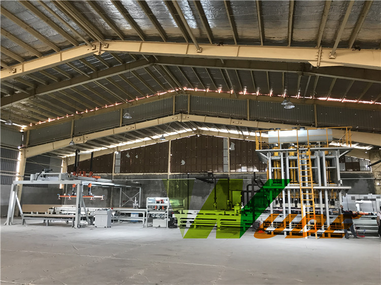 Synchronous Short Cycle Melamine Press Machine , Laminate Flooring Production Line