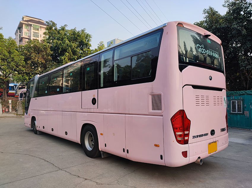 Luxury Pink Used Yutong Buses Euro 5 LHD Used Diesel Shuttle Bus For Sale