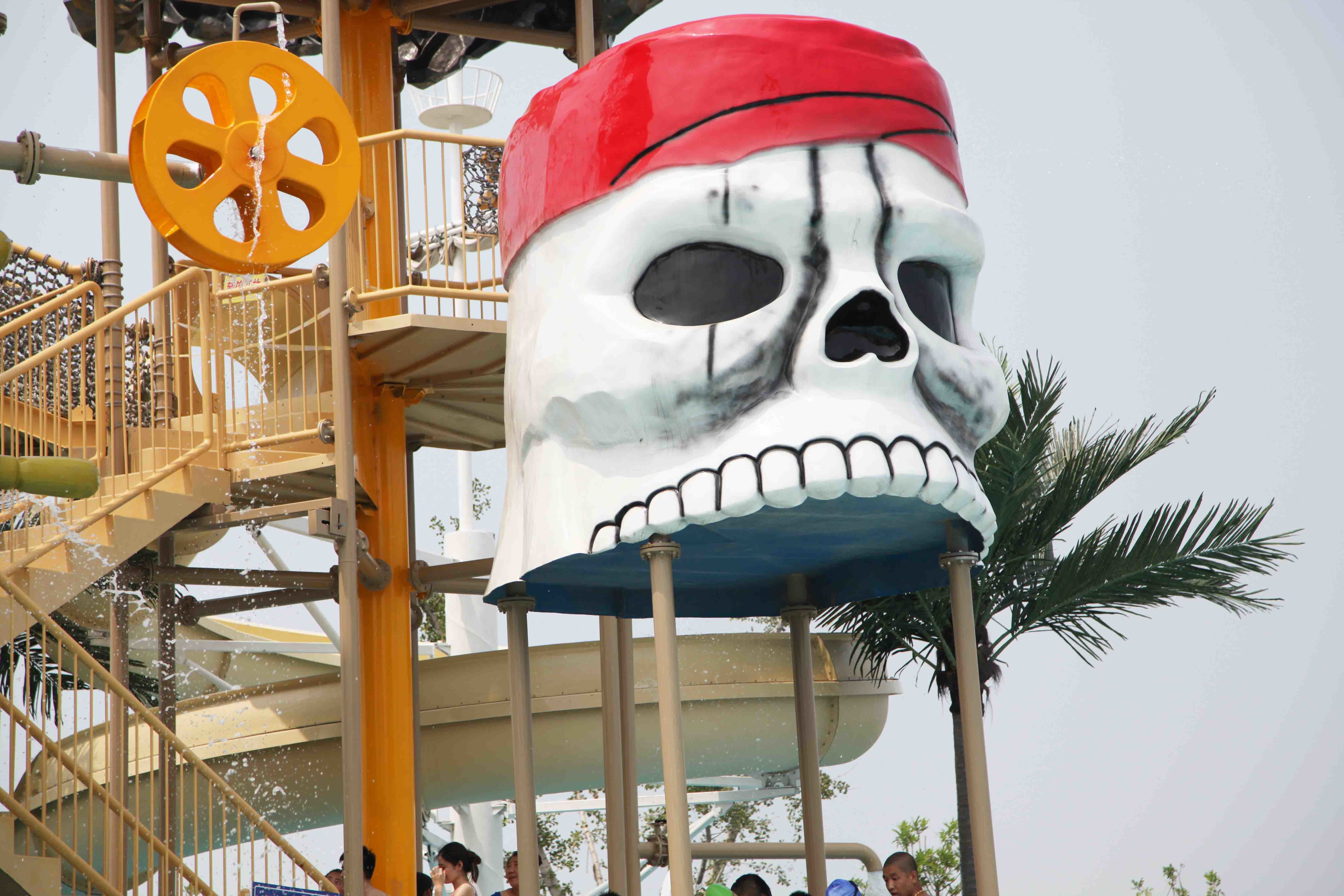 Colorful Outdoor Water Parks with Fiberglass Water Slides 29 x 27m Space