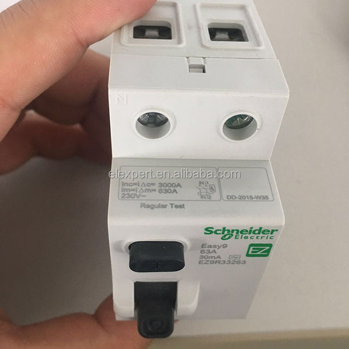 High quality EZ9R36226 Easy9 2 pole 6ka 25A 30mA RCCB