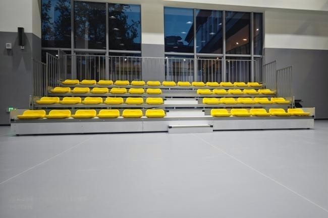 Steel Frame Retractable Bleacher Seating System with 900mm Stair Width