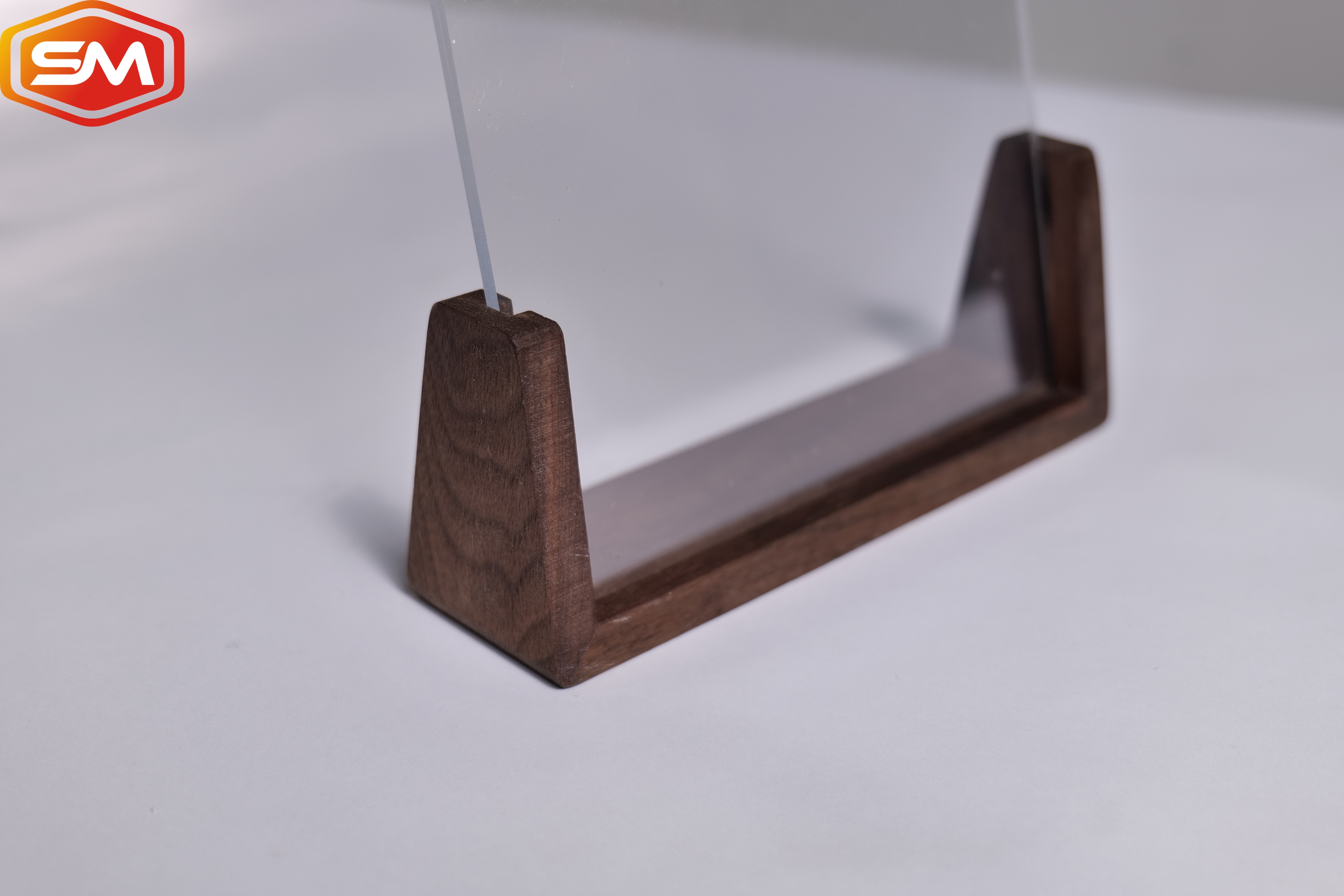 DIY Transparent Table Standing U Shaped Acrylic Photo Frame With Walnut Beech Wood Base