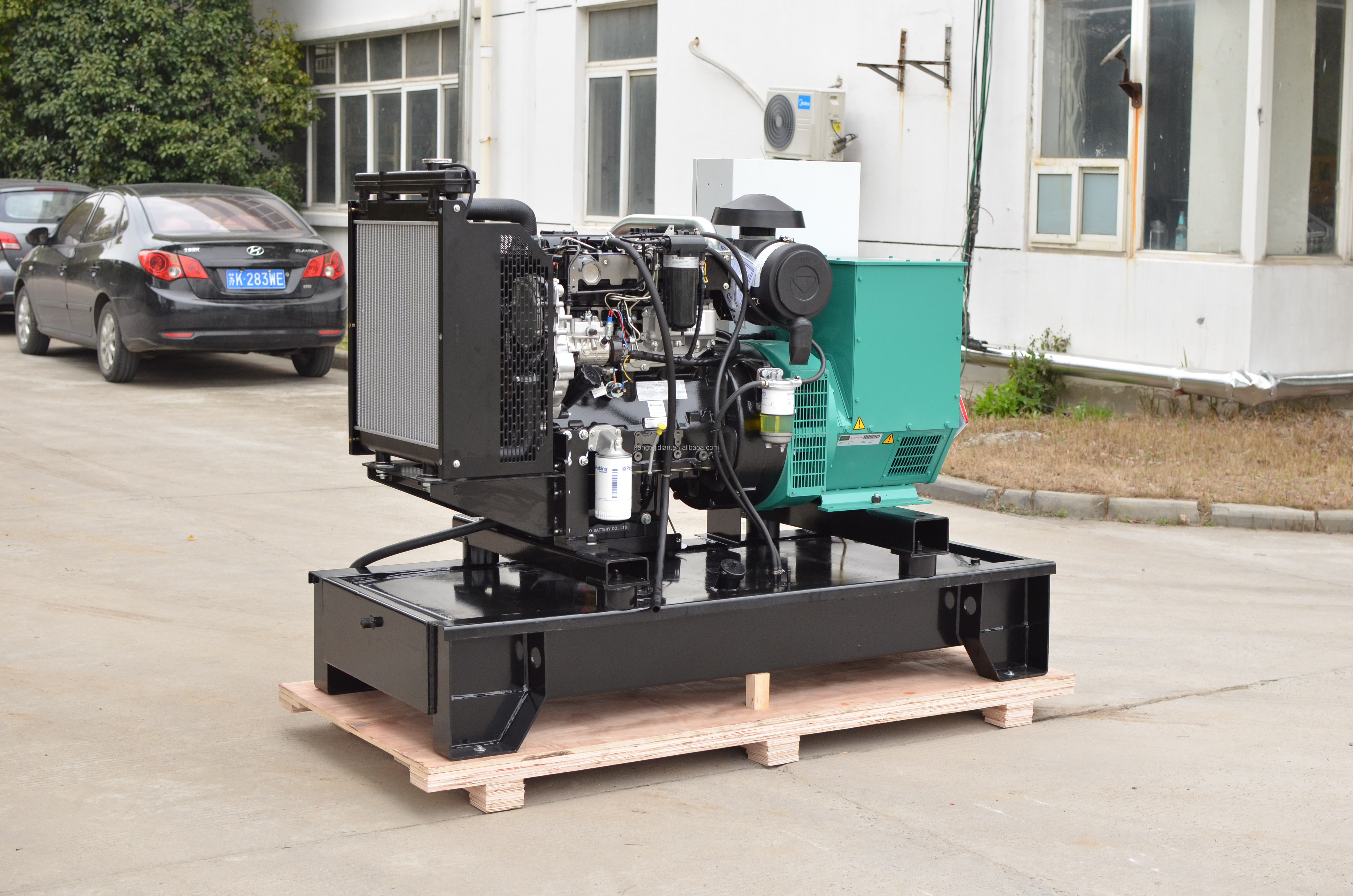 12KW/15KVA Perkins 403A-15G2 Engine Silent/Open Type Diesel Generator Set for Standards