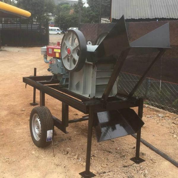 Mobile Diesel Engine Gypsum Stone Jaw Crusher 250*400 400*600 600*900 with AC Motor
