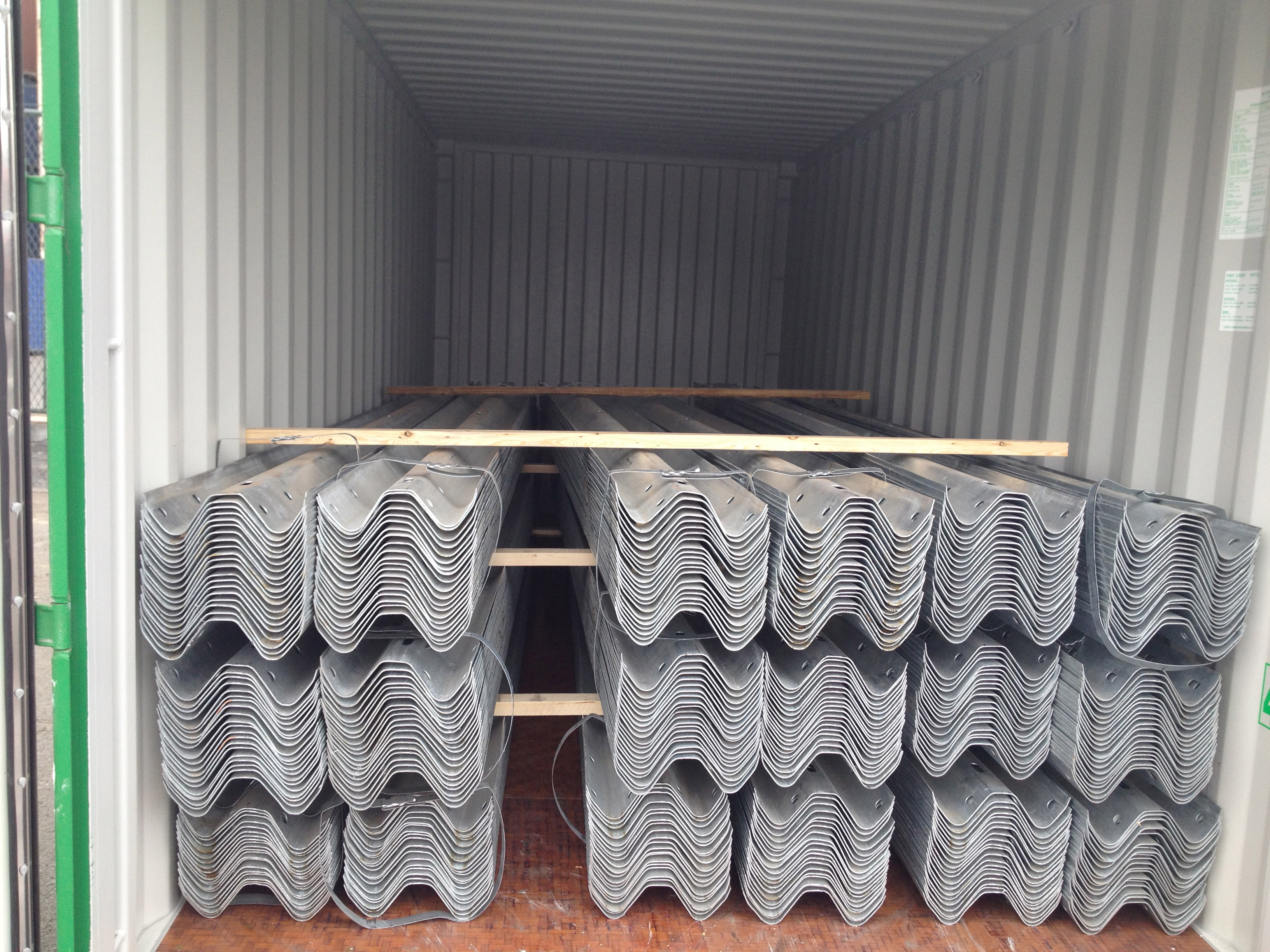 ISO 9001 W Beam Anti Collision Guardrail Galvanized Steel Highway Guardrail