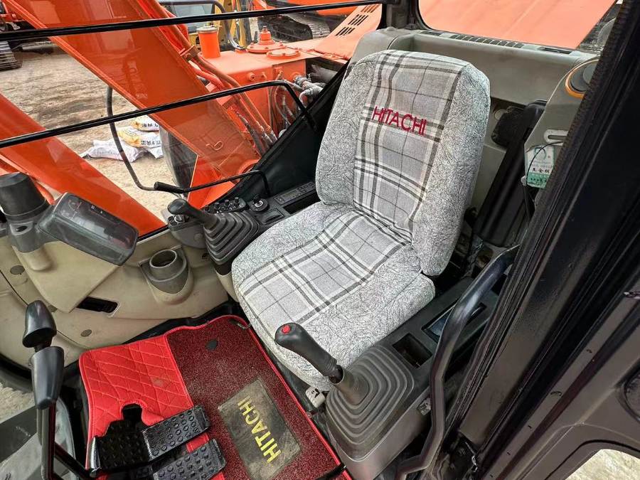 Hitachi ZX70 Excavator Cab