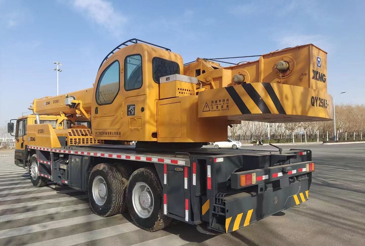 Chinese famous brand XCMG 25 Ton 50 Ton 70 Ton 100 ton mobile truck crane for sale