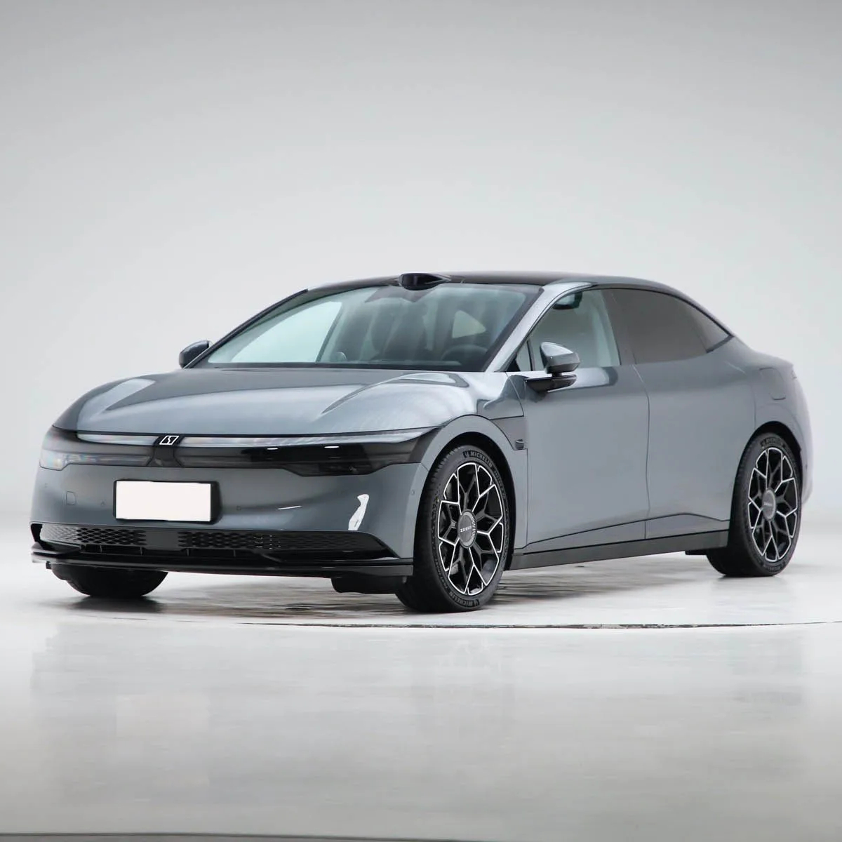 2024 Zeekr 007 4 Door 5 Seat Electric Cars with 100% Electric Fuel and Length 4865mm Width 1900mm Height 1450mm at Prices