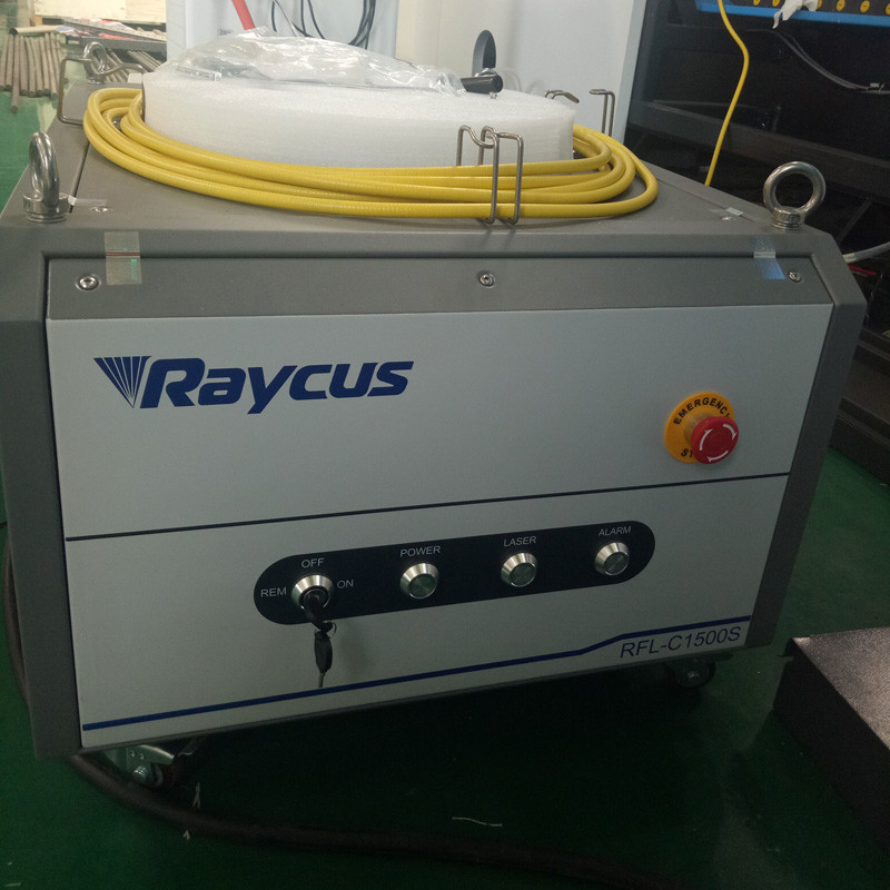 Raycus 1500W CNC Laser Cutting Machine High Accuracy